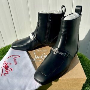 CHRISTIAN LOUBOUTIN MJ ANKLE BOOTS LOGO CHAIN SIDE ZIP BLACK CALF LEATHER SZ 37